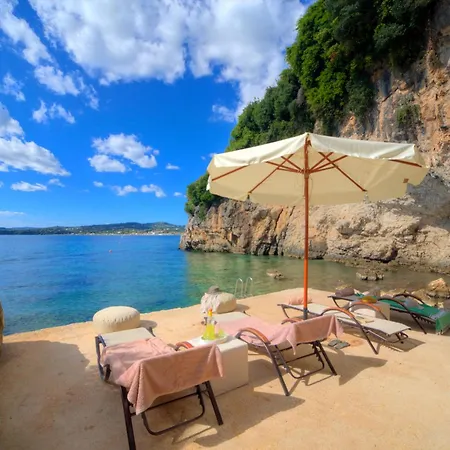 Domina - Private & Tender Platform Villa Pyrgi (Corfu)