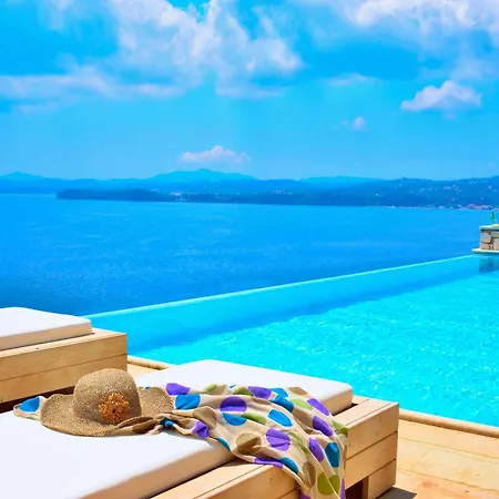 Villa Domina - Private & Tender Platform Pyrgi (Corfu)