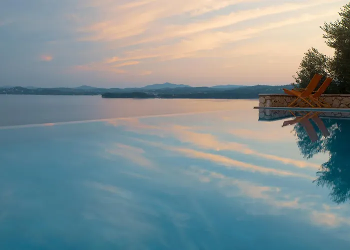 Villa Domina - Private & Tender Platform Pyrgi (Corfu)